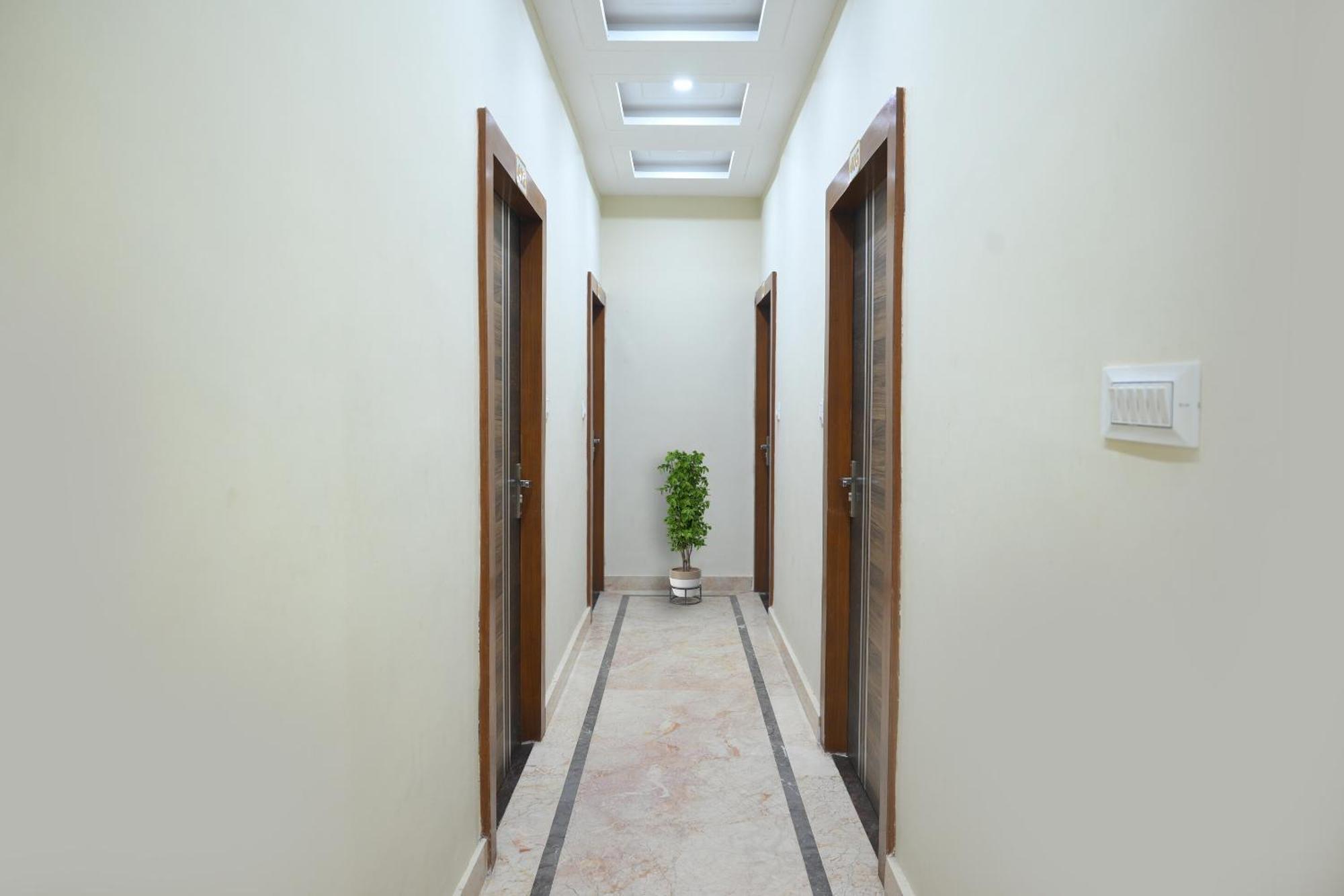 Townhouse Oak Hotel Ar Ganges Premium 바라나시 외부 사진